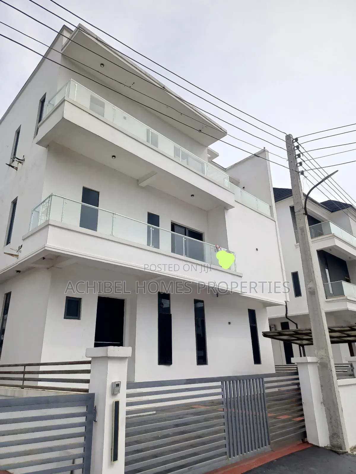 188248686_MTIwMC0xNjAwLTlhMDg2MWU1YjI